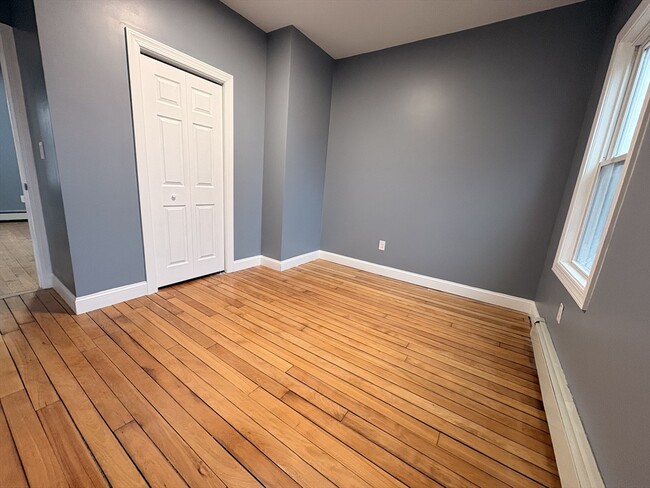 Building Photo - 25 Central Square