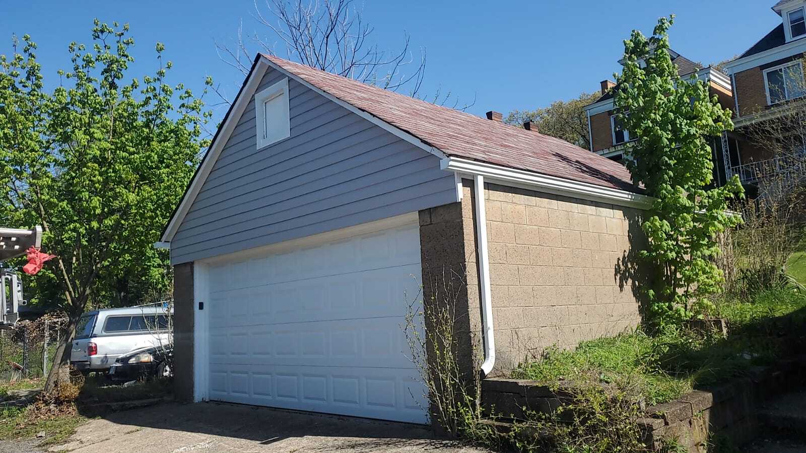 Building Photo - 539 Forest Ave
