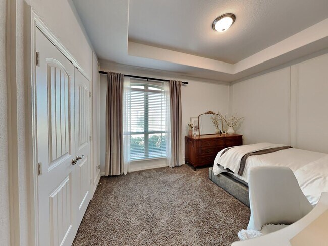 Building Photo - Resort-Style Living in the Award-Winning Morningstar Community!