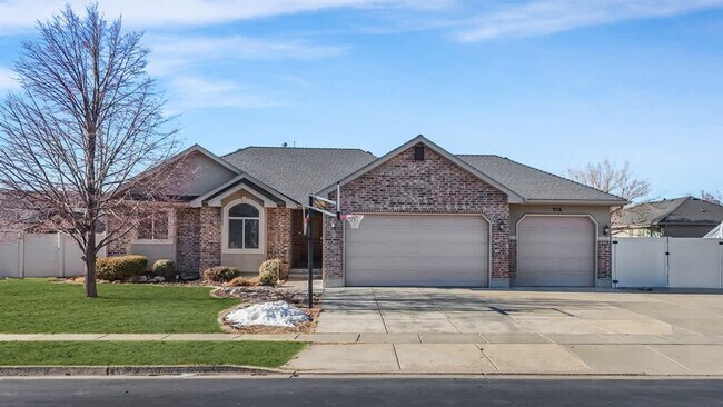 Building Photo - 956 S 1525 W