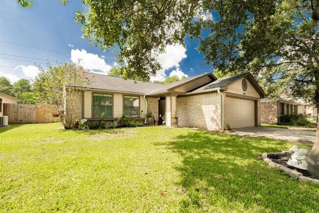 Primary Photo - 8003 Goldengrove Dr