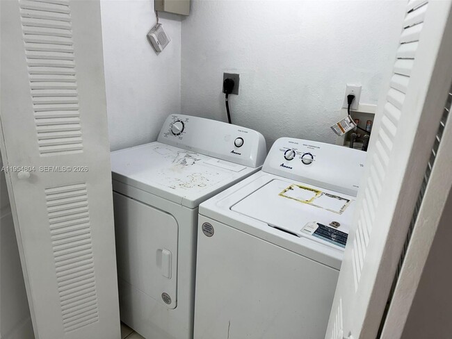 Building Photo - 15422 SW 284th St