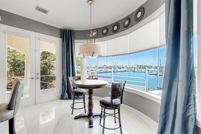 Building Photo - 305 Harborside Cir