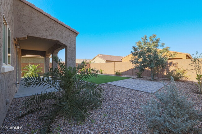 Building Photo - 2736 E Mews Rd