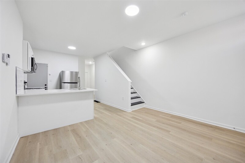 Primary Photo - 1742 Edgley St