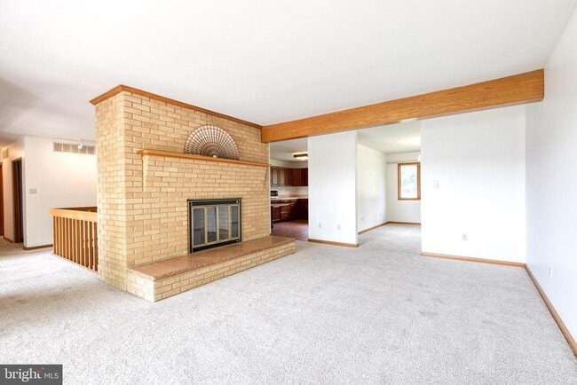 Building Photo - 18 Byway Rd
