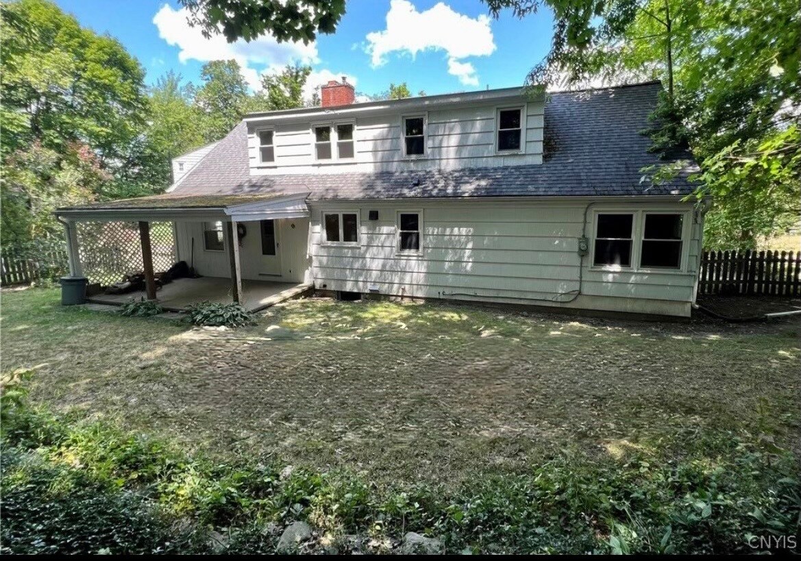 Building Photo - 4 Pinecrest Dr