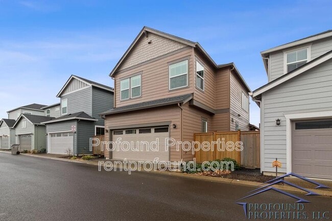 Building Photo - 6843 SE Red Alder St