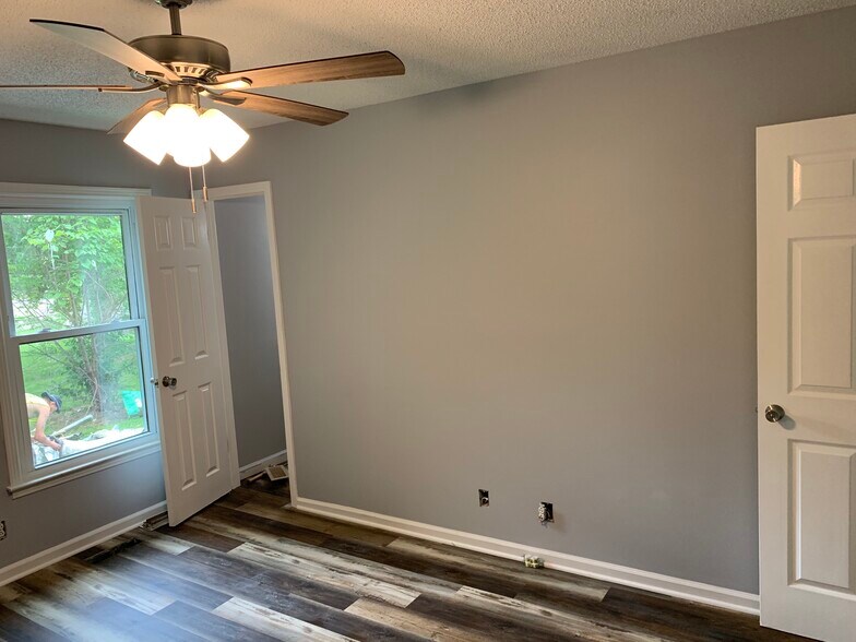 Building Photo - 601 Pembrook Pl