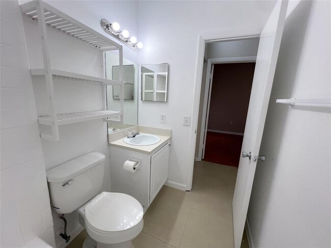 Building Photo - 1881 NW 96th Terrace