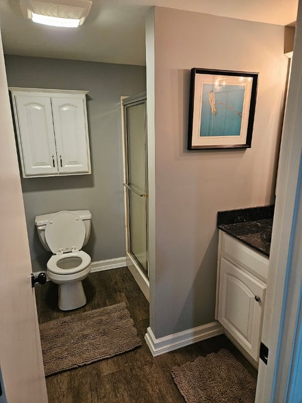 Building Photo - 5519 Madison Ave