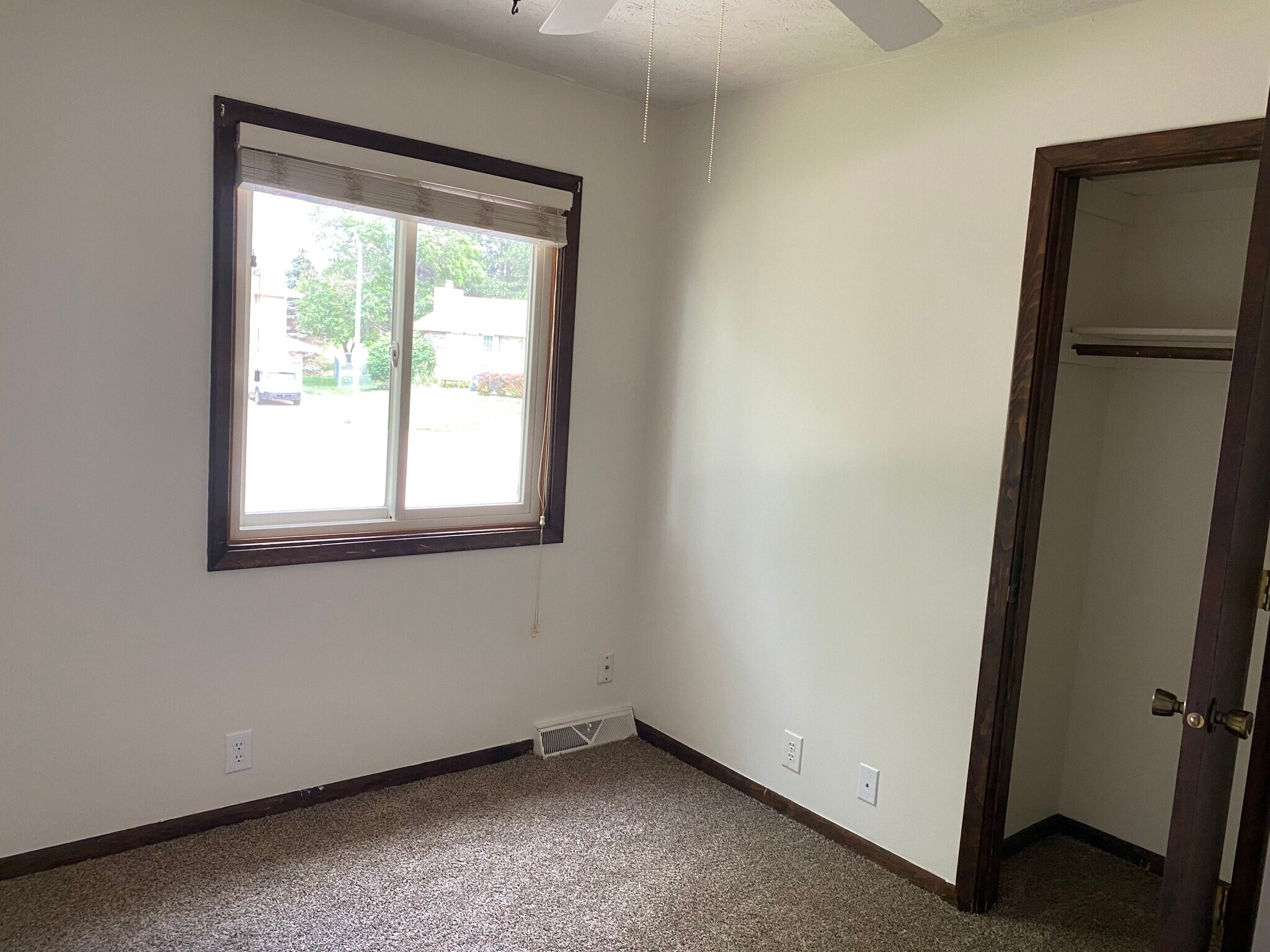 Building Photo - 2129 N 122nd Cir