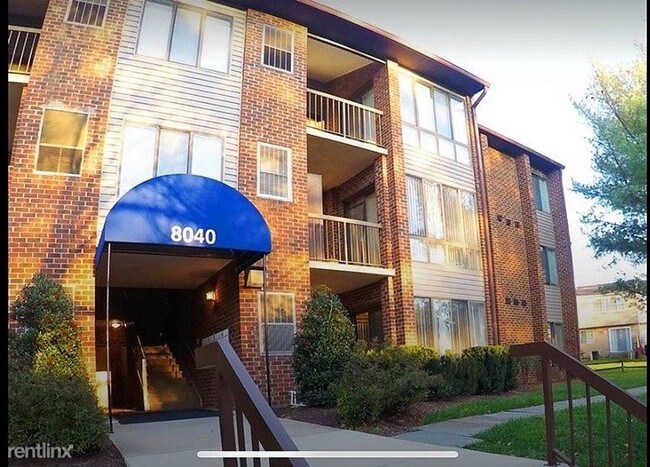 Building Photo - 3 br, 2 bath Condo - 8040 Needwood Road 204