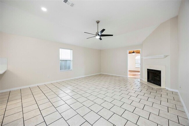 Building Photo - 8707 Orchard Ln