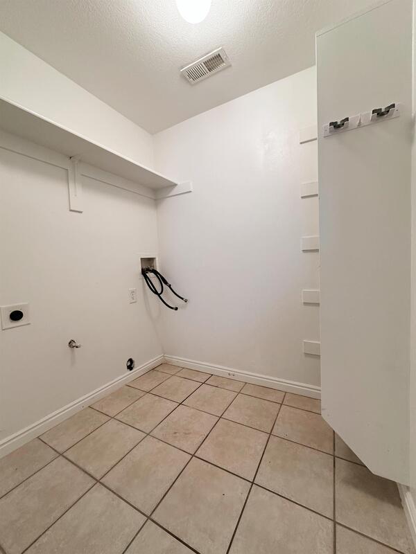 Building Photo - 505 W 350 N