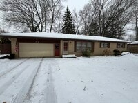 Building Photo - 350 W Mae Rose Ave