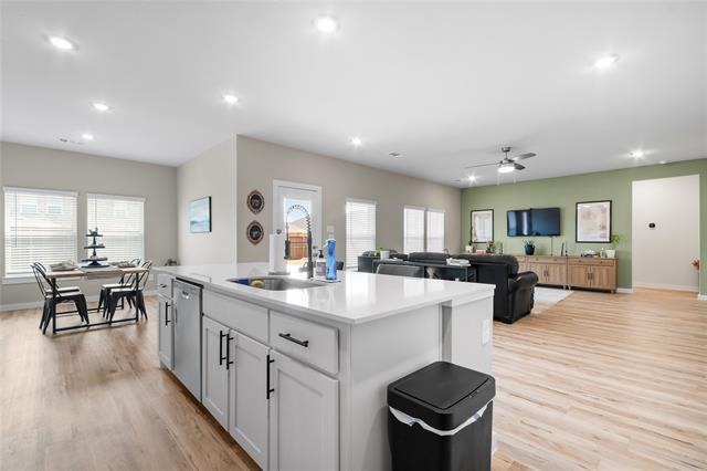 Building Photo - 797 Vineyard Wy