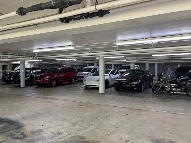 Building Photo - 1698 Jefferson Ave