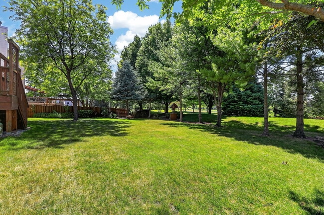 Building Photo - 607 Mansfield Way