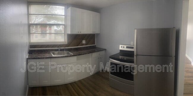 Building Photo - 1752 NW 55th Ave