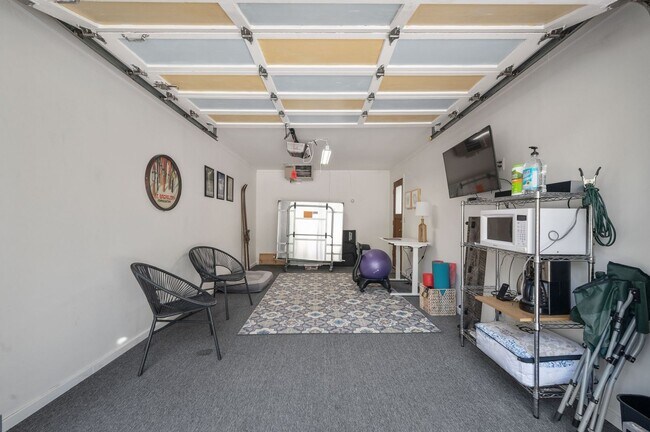 Building Photo - Available NOW thru Dec. 15th, 2025   ***La...