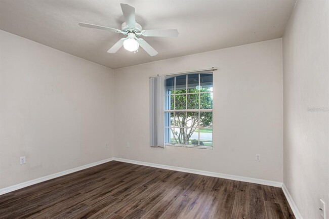 Building Photo - 4938 NW 20th Dr