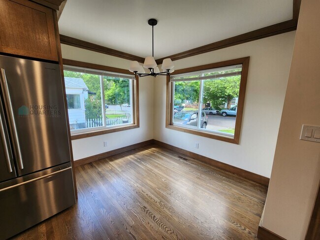 Building Photo - Wonderful home located in one of Spokane's precious historic districts!