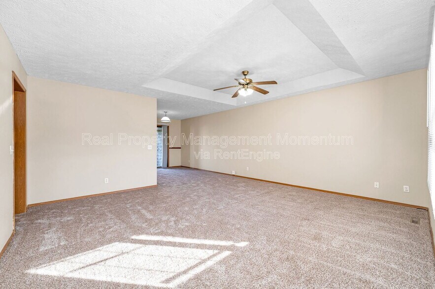 Building Photo - 3348 S Doris Ct