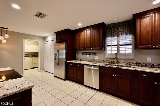 Building Photo - 12840 Dornoch Ct