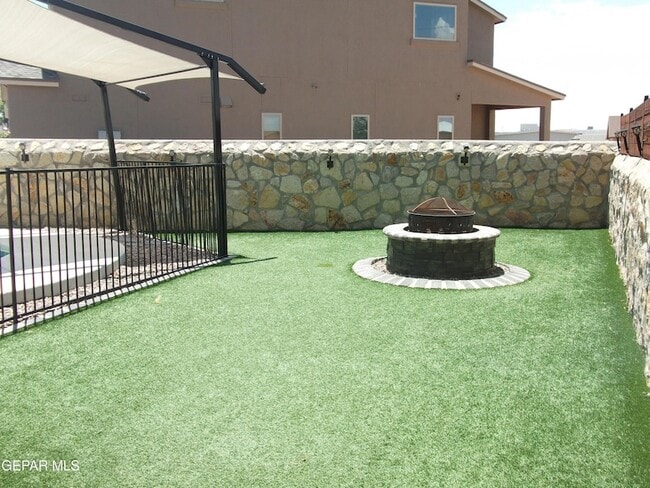 Building Photo - 3485 Dana Grey Dr