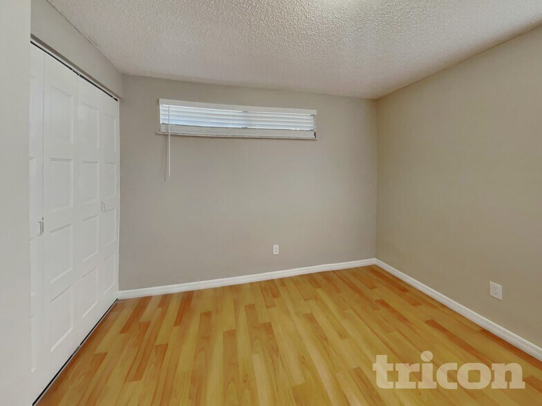 Building Photo - 16128 Foxfire Dr