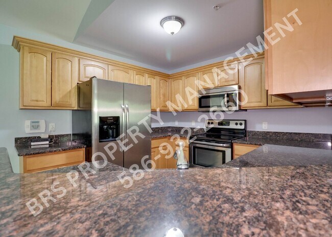 Building Photo - 2-bedroom 2 bath condo in Shelby Township
