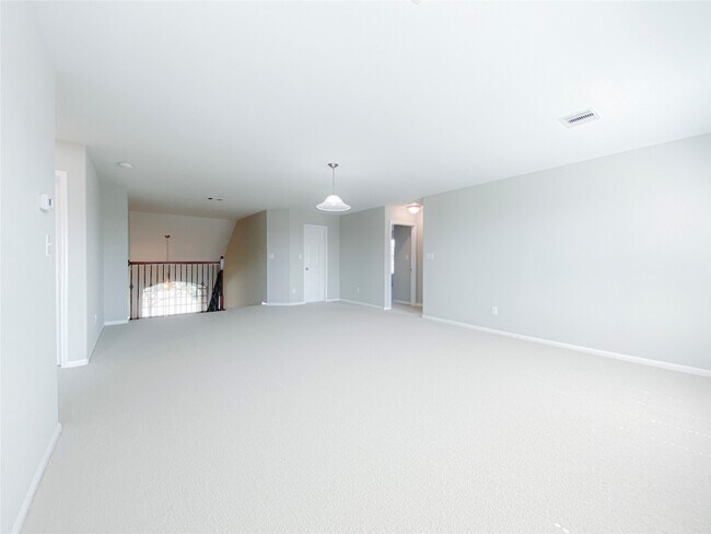 Building Photo - 6227 Carnaby Ln