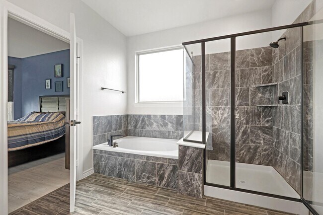 Building Photo - 11631 Darby Chase Trl