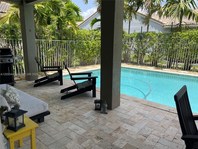 Building Photo - 485 Silver Palm Way