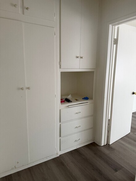 Building Photo - 3646 Vinton Ave