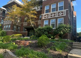 Building Photo - 5367 Pershing Ave