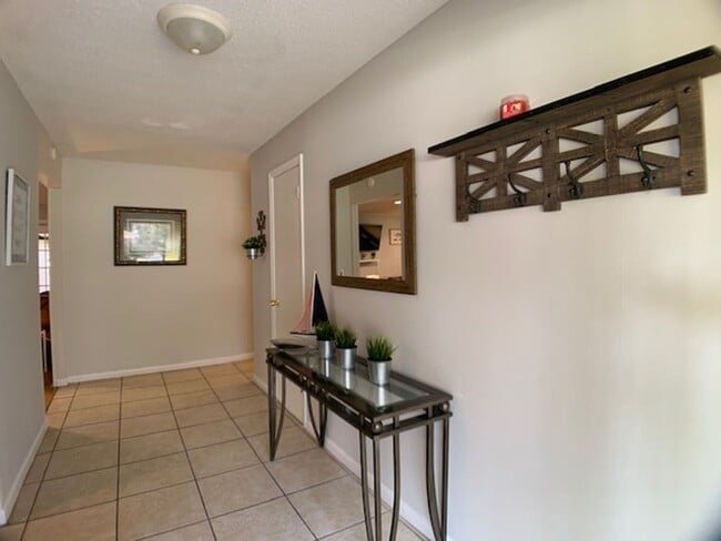 Building Photo - Charming 4-bedroom, 2-bath home in Colonial Park