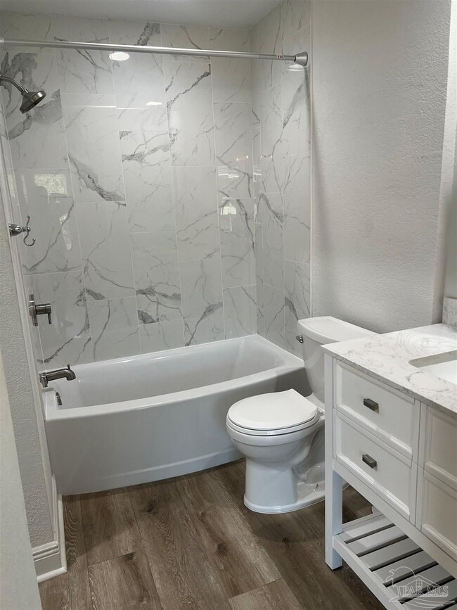 Building Photo - 200 Pensacola Beach Rd