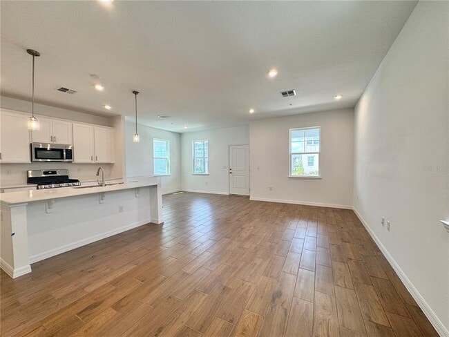 Building Photo - 433 Belmond Dr