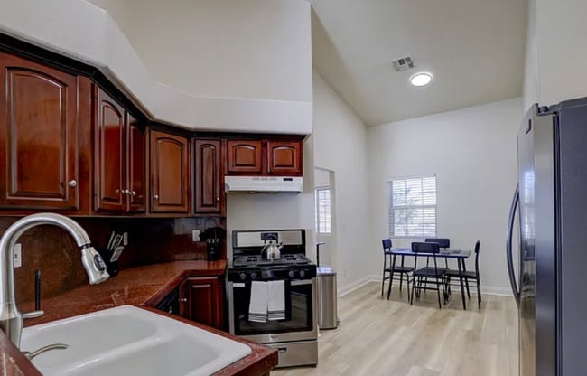 Building Photo - 1870 Racine Dr