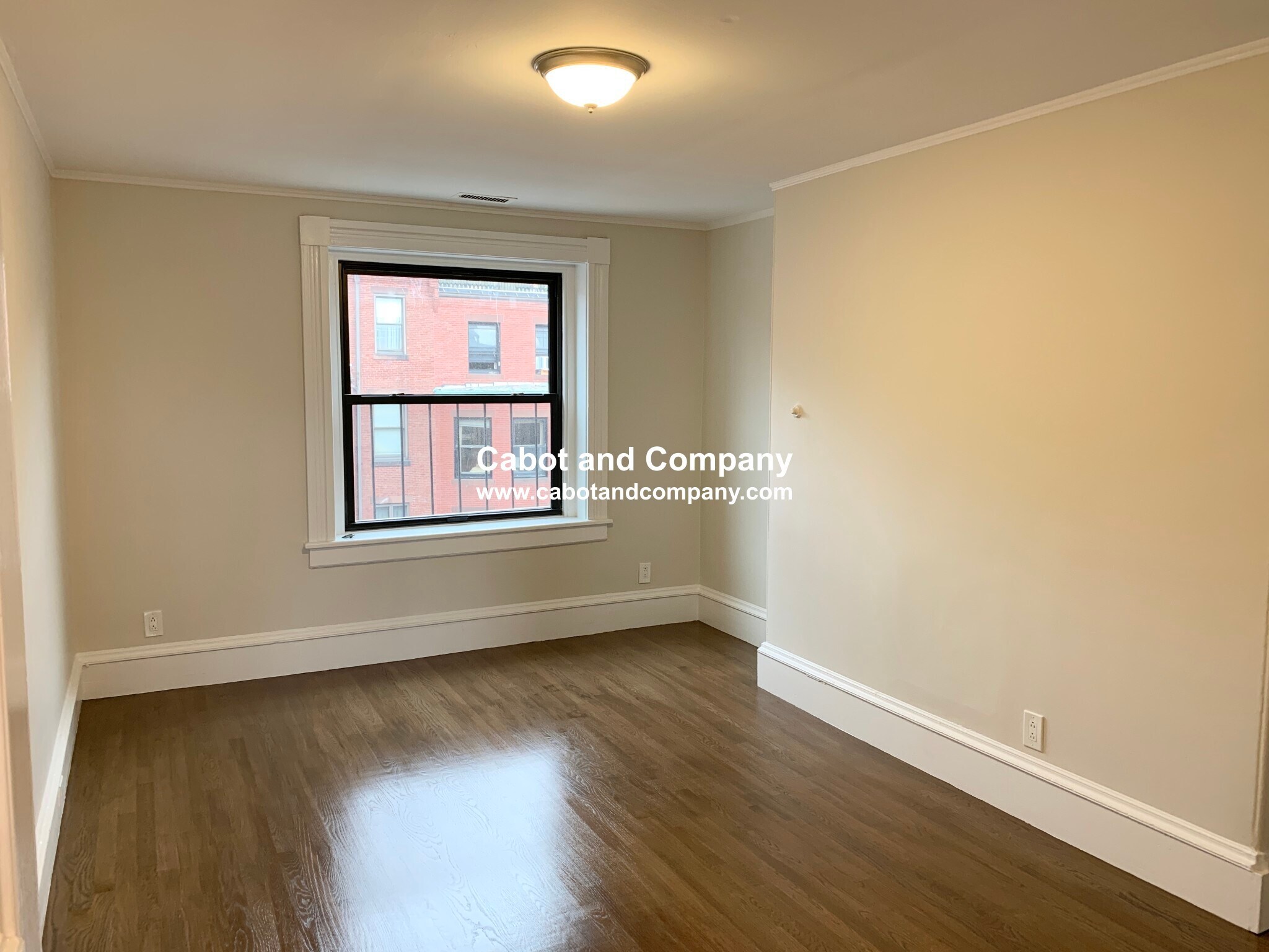 Building Photo - 314 Marlborough St