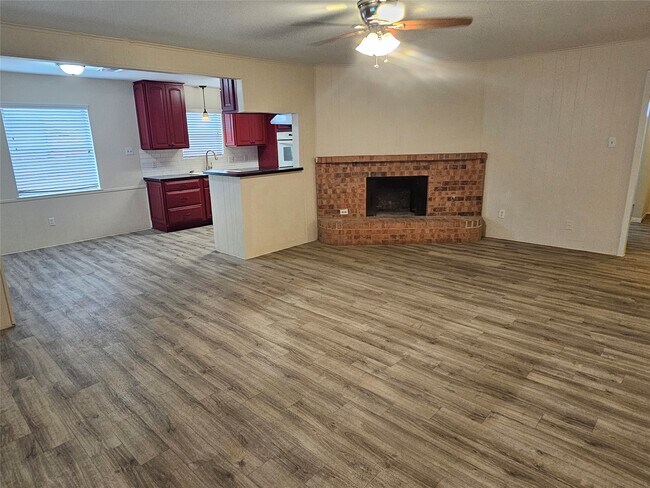 Building Photo - 1113 E Amherst Ln