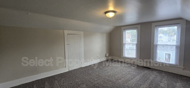 Building Photo - 611 1/2 Prospect Ave