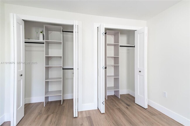 Building Photo - 6499 SW 39th St