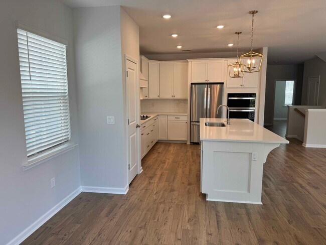 Building Photo - 20 Ladyslipper Ln