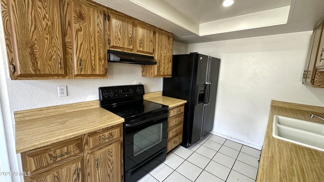 Building Photo - 1229 N 84th Pl