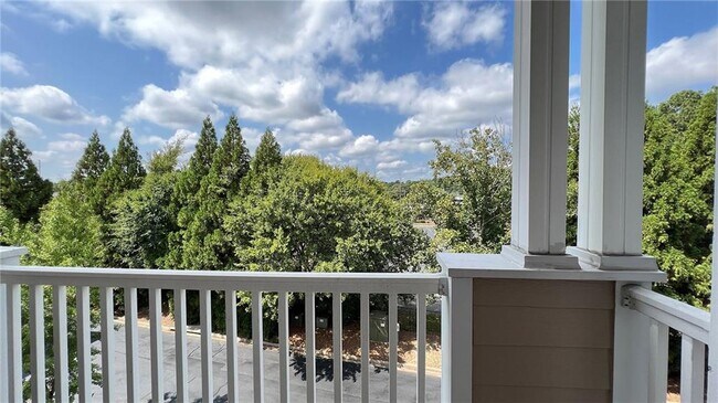 Building Photo - 4333 Dunwoody Park