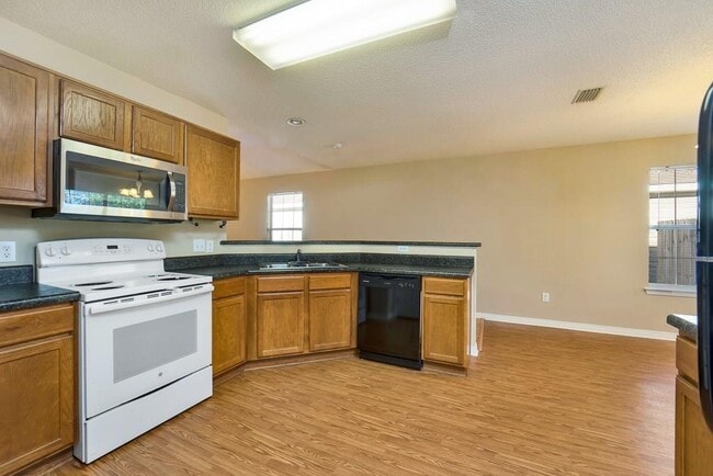 Building Photo - 8900 Winter Ct