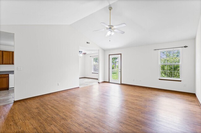 Building Photo - 3708 Panther Dr
